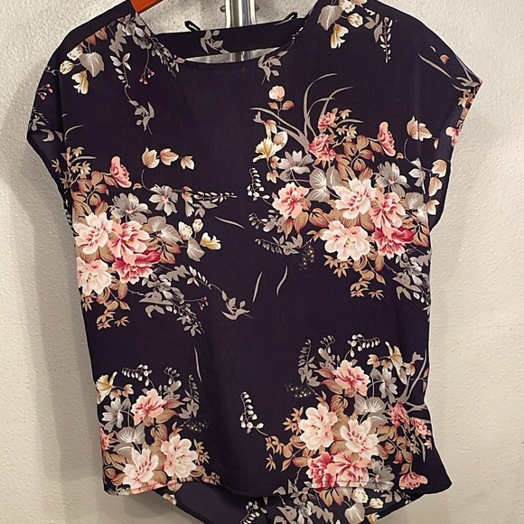 Open Back Navy Blue Floral Shirt, Large - Picture 1 of 5